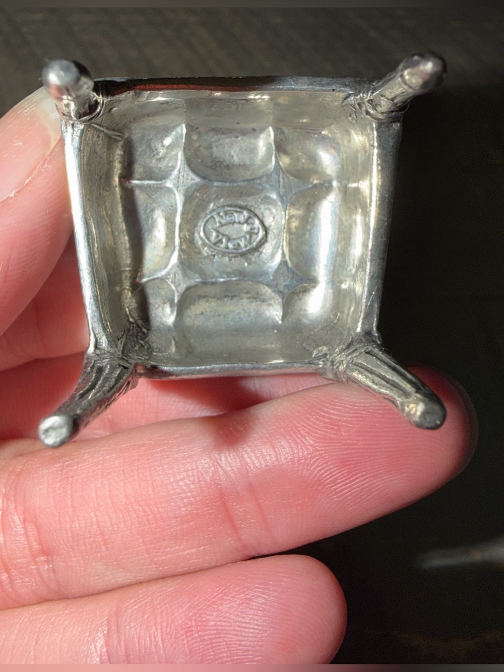 Vintage heavy new view miniature metal chair, card holder, dollhouse - Picture 3 of 5